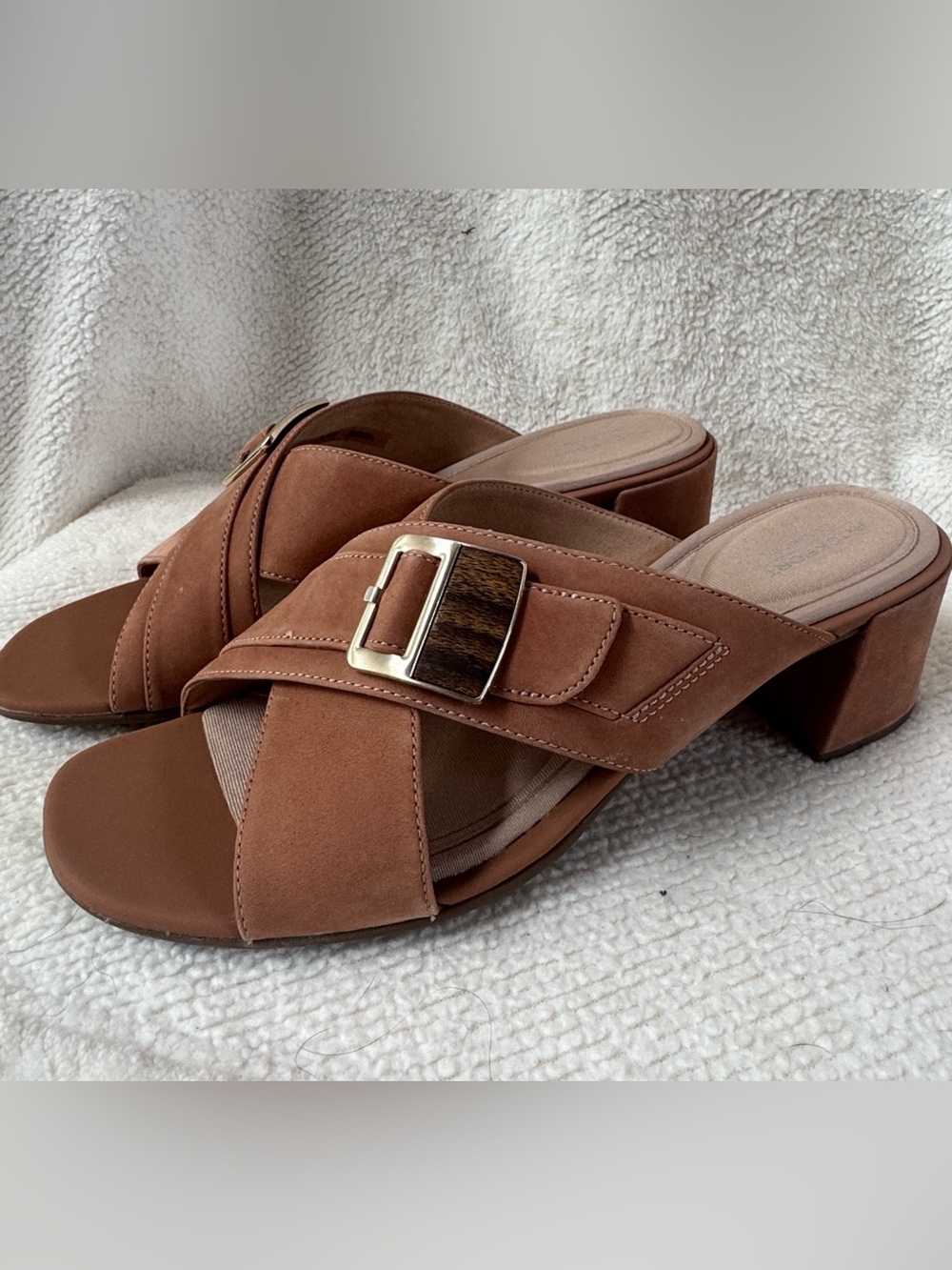 Rockport Alaina Tan Rose suede leather slides heels mules wood grain buckle 10